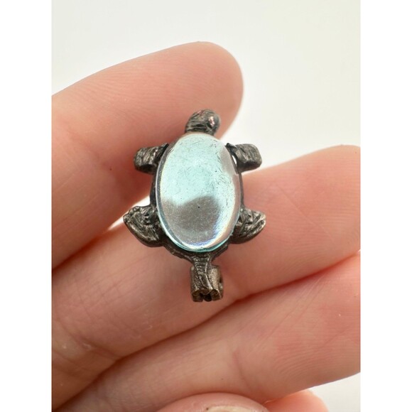 Vintage tiny  jelly belly turtle pin - Picture 1 of 5